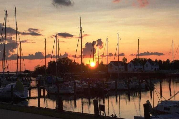 Ferienhaus Am Yachthafen In Peenemuende Exteriör bild
